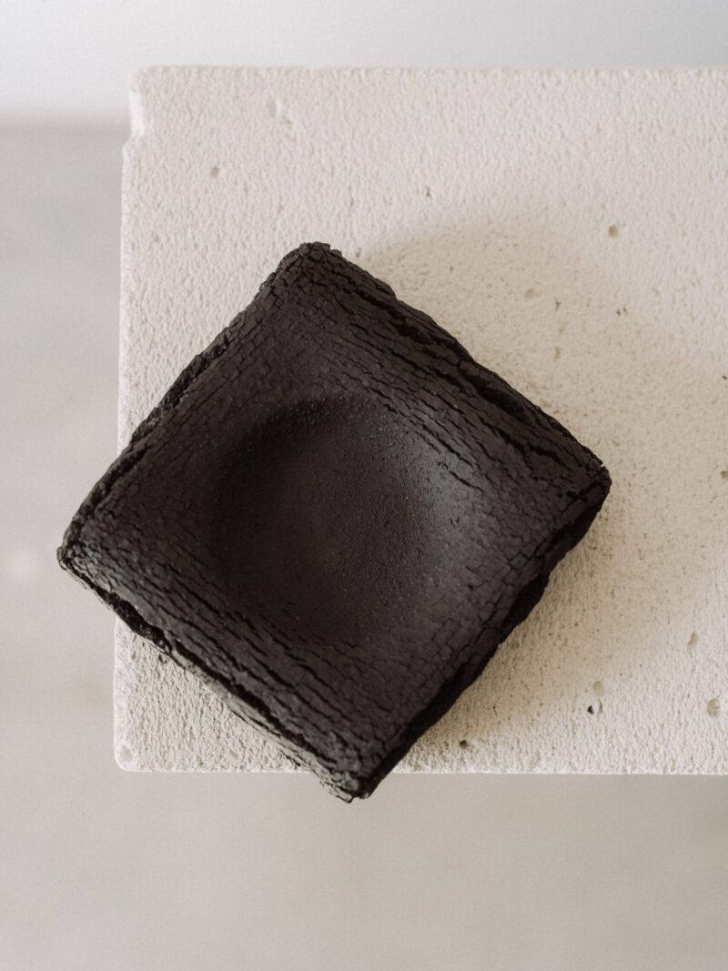 Aarde Square Plate, stoneware terrazzo-style stoneware | POEMI