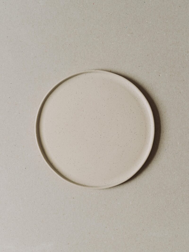 Farfurie 20 cm Terra Vanilla din gresie ceramica bej | POEMI
