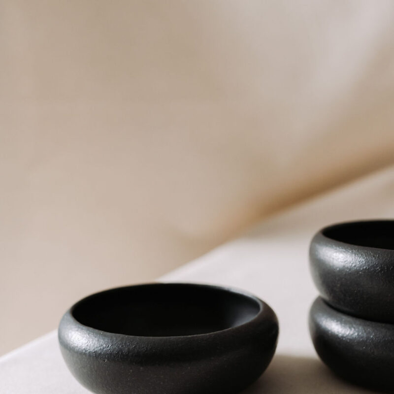 Bol 16 cm Black&Beauty din gresie ceramica bej cu picatele | POEMI