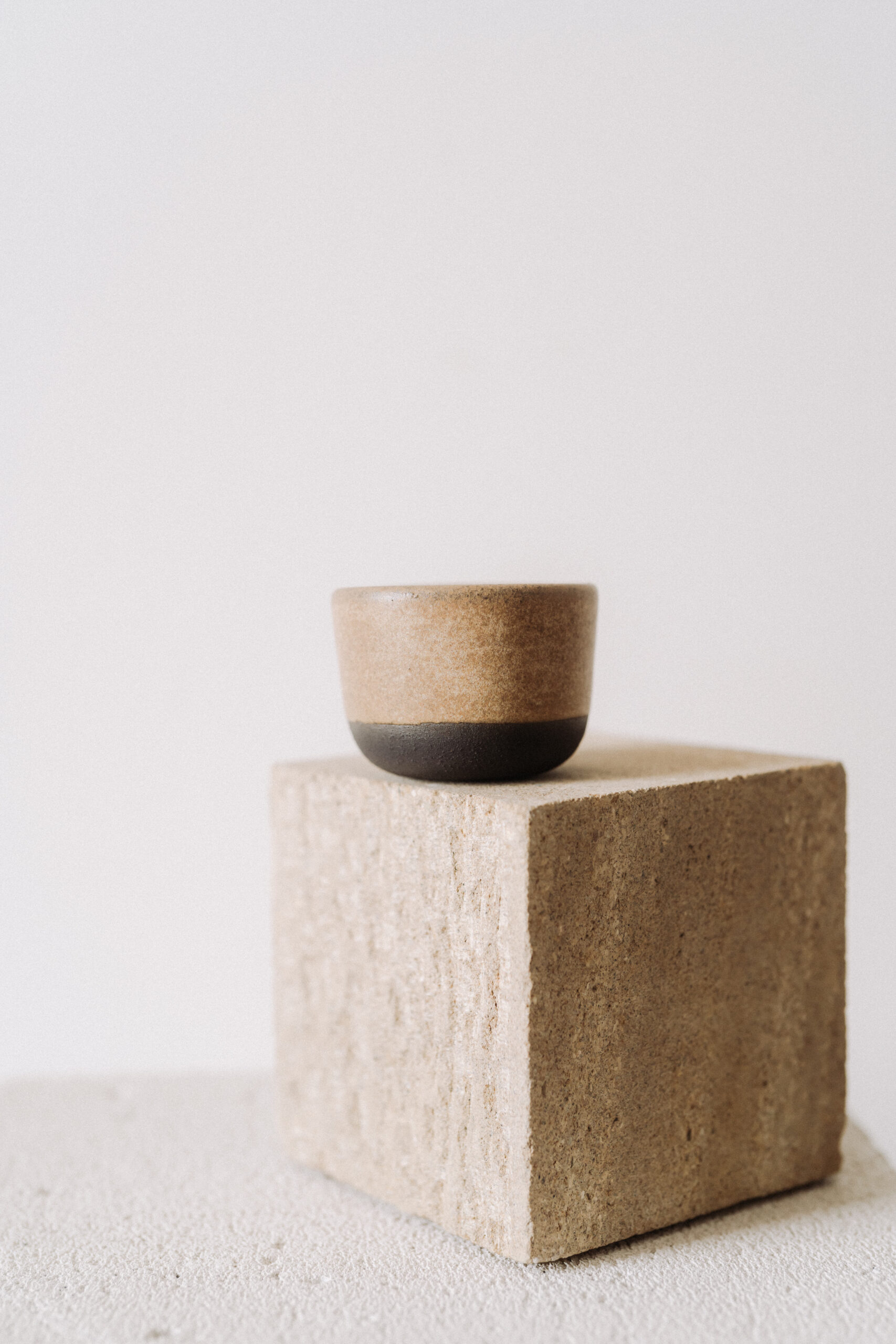 602 82 scaled Ceasca 50 ml Fika din gresie ceramica neagra | POEMI