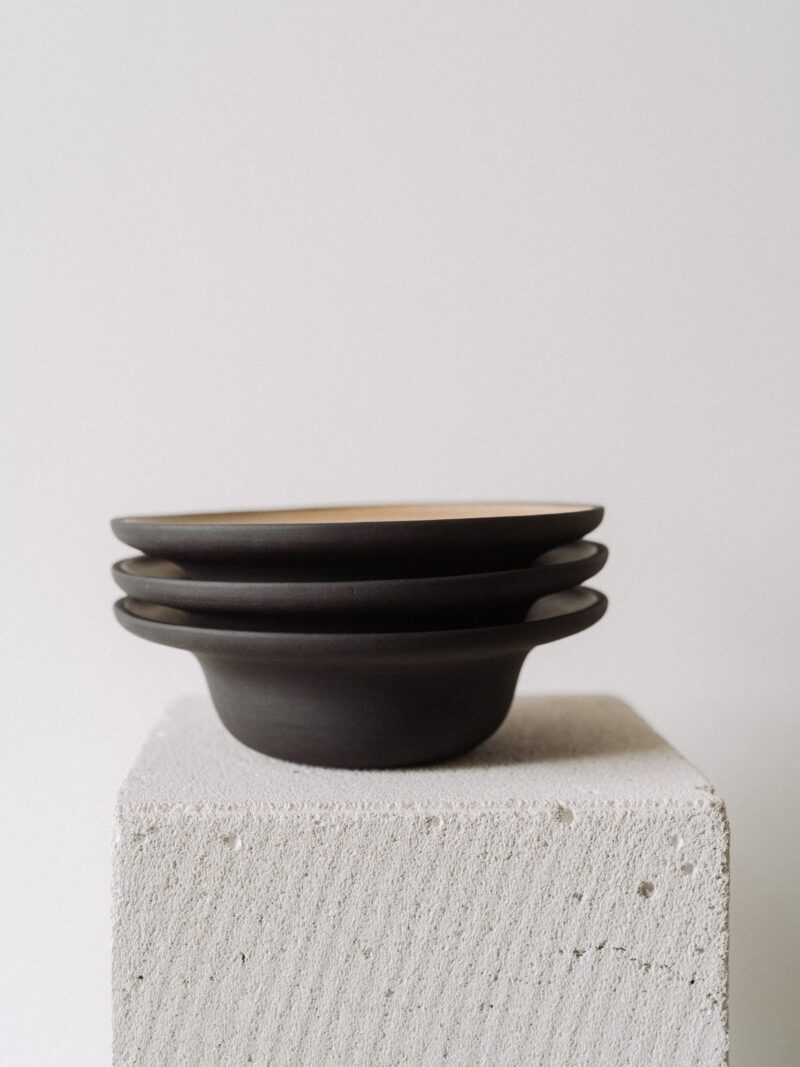 Farfurie paste Fika din gresie ceramica neagra | POEMI