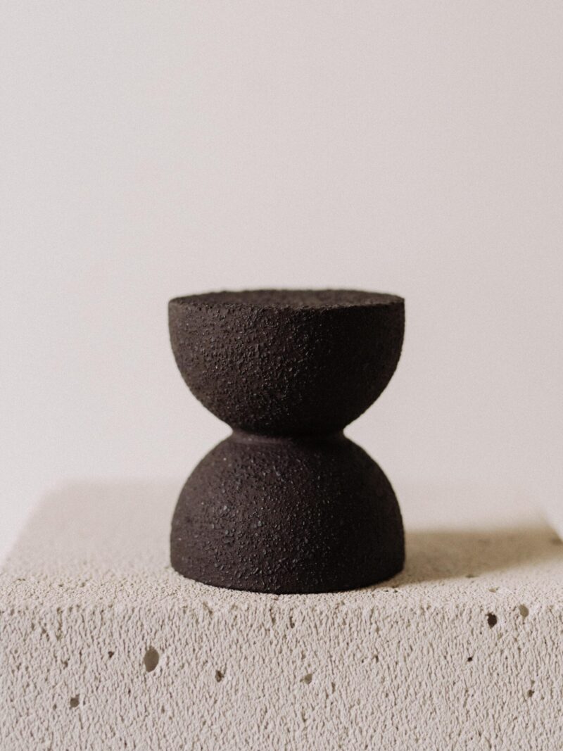 Scaun [Origen] din gresie ceramica de tip terrazzo | POEMI