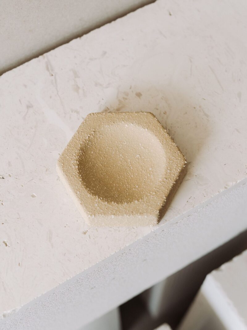 Fagure de miere [Origen] din gresie ceramica de tip terrazzo | POEMI