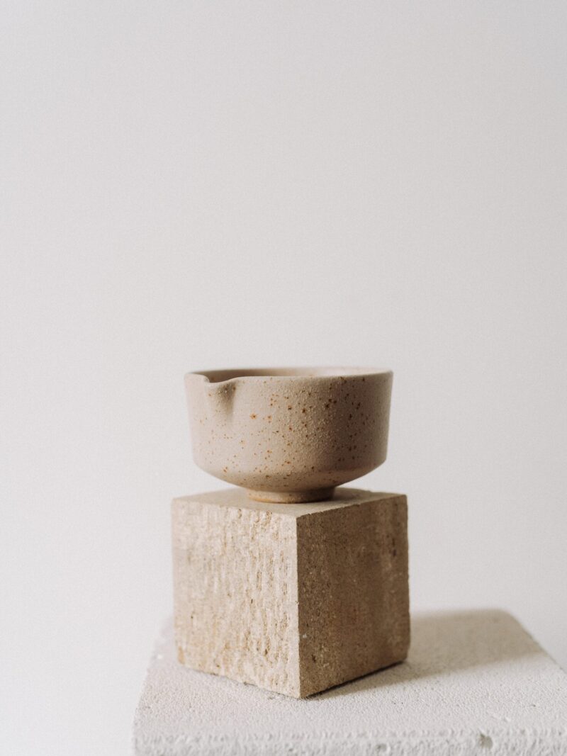 Bol matcha Wa din gresie ceramica bej cu picatele | POEMI