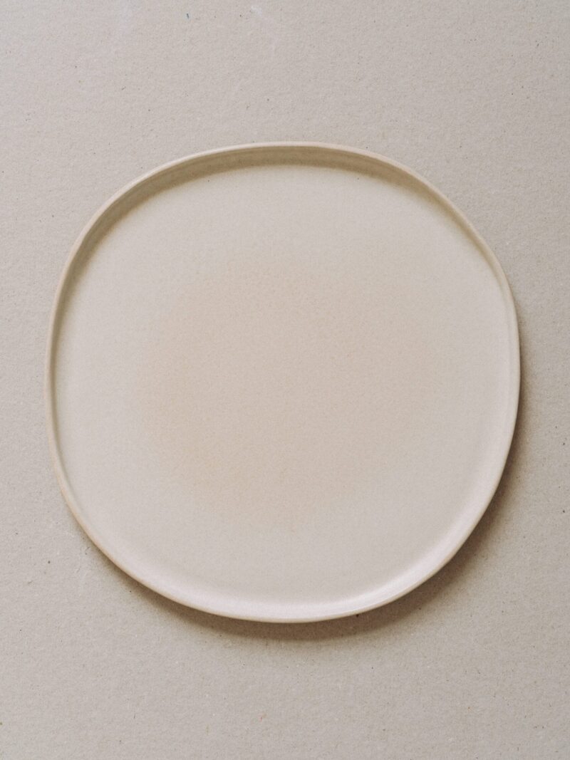 Farfurie 26 cm Aarde din gresie ceramica bej | POEMI