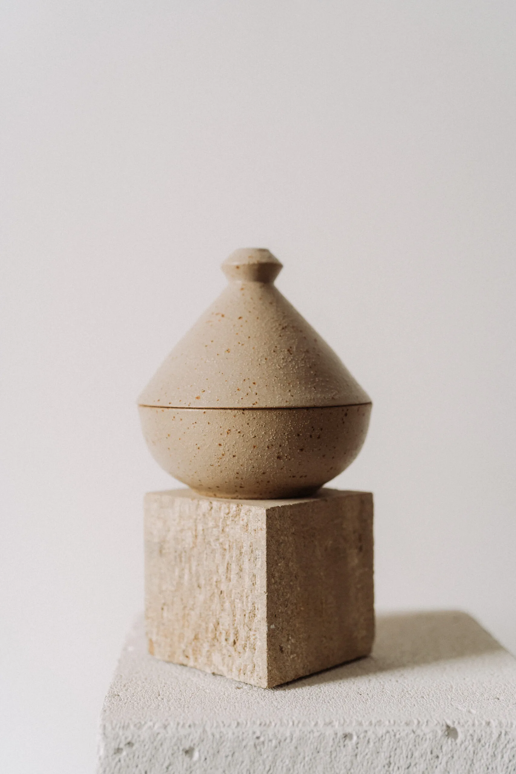 Suport palo santo Japandi din gresie ceramica cu picatele | POEMI