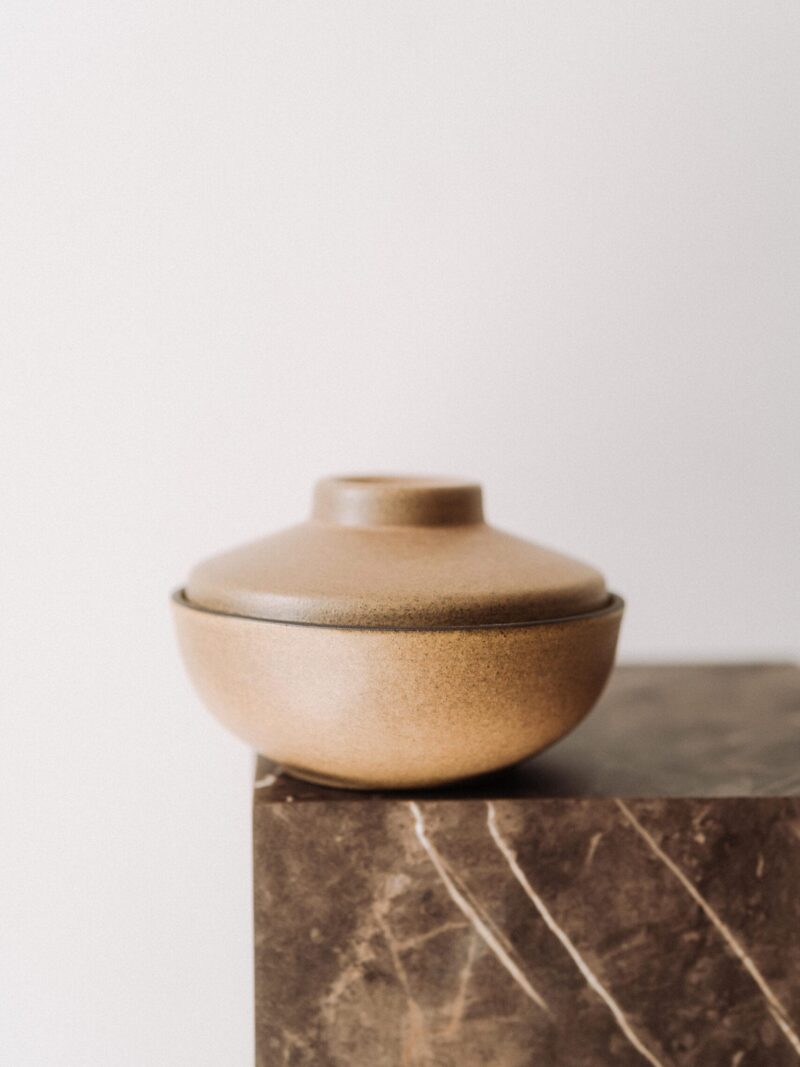 Aarde stoneware Bowl with Lid | POEMI