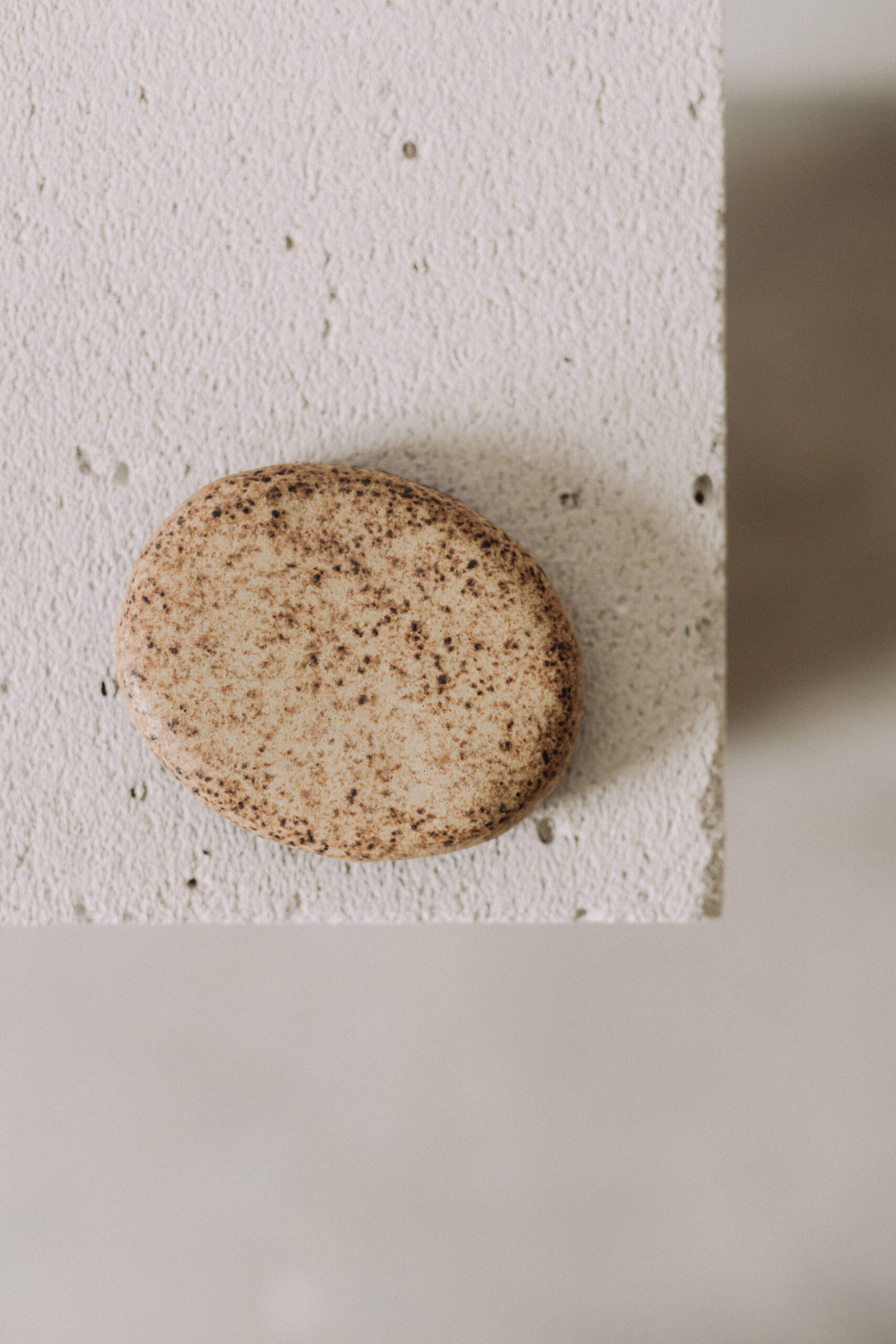 602 30 scaled Farfurie piatra M'amuse din gresie ceramica neagra | POEMI