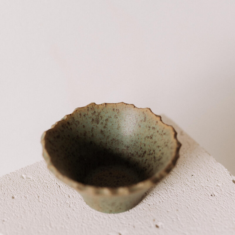 Bol conic M'amuse din gresie ceramica bej cu picatele | POEMI