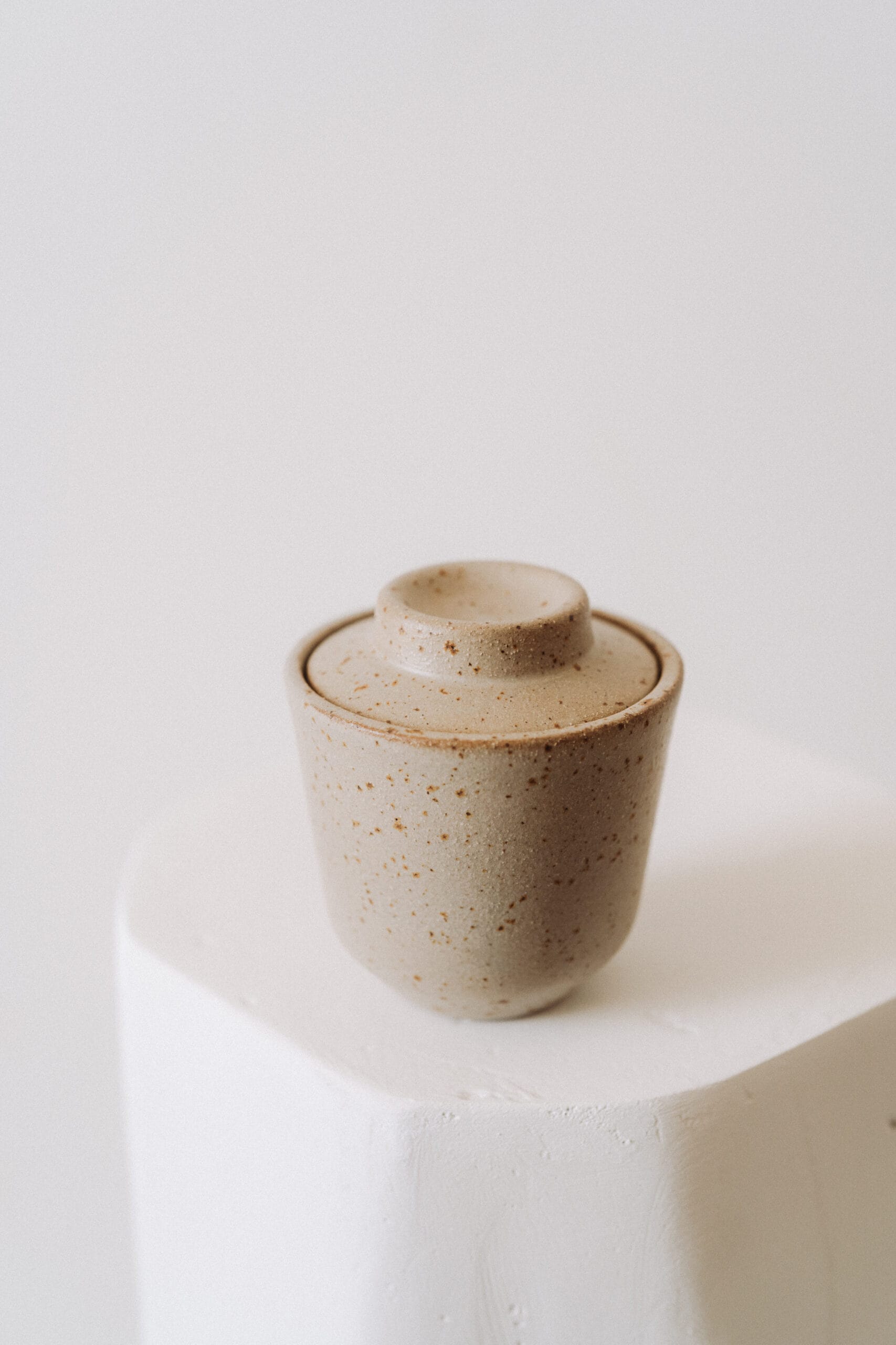 602 157 scaled ceramic teapot